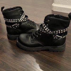 ❌SOLD❌ Gotta Flurt Girl's Lani Black Combat Boot